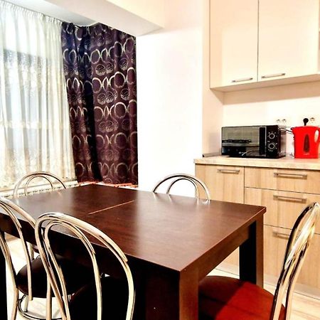 Big & Cosy Apartment With 3 Double Beds & 2 Bathrooms ياش المظهر الخارجي الصورة